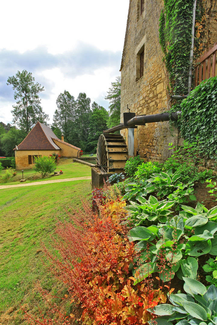 Book now Le Petit Moulin in the Dordogne at Dordognemaison.com